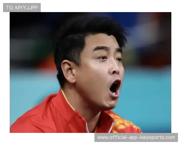 国乒一哥首次现场英超，小胖笑容太甜，国乒候英超