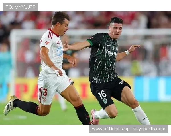 离谱乌龙+格里马尔多神准任意球，药厂终获赛季首胜，格里马尔多 西班牙