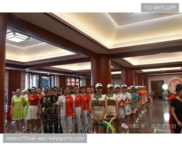 赛事幕后花絮展示工作者日常，参赛花絮